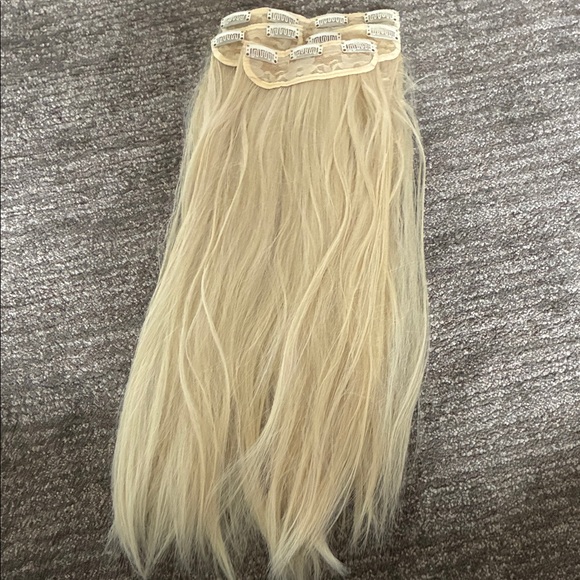 Blonde Hair Extensions - Picture 2 of 8